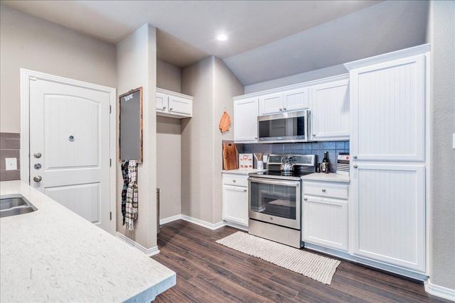 13604 Caldwell DR 19, Austin, TX 78750