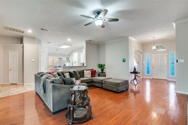 3214 Chalkstone Drive, Rowlett, TX 75088