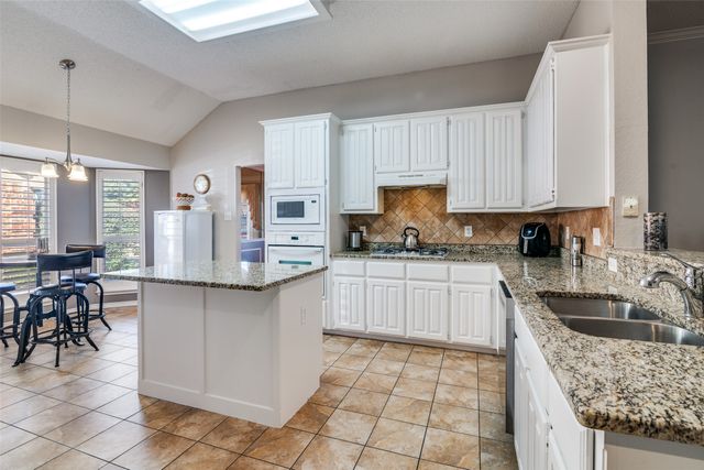 3214 Chalkstone Drive, Rowlett, TX 75088