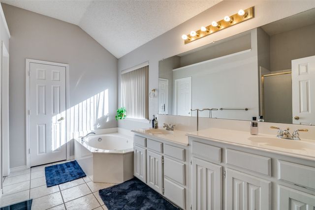 3214 Chalkstone Drive, Rowlett, TX 75088