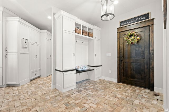 381 E 1260 S, Salem, UT 84653