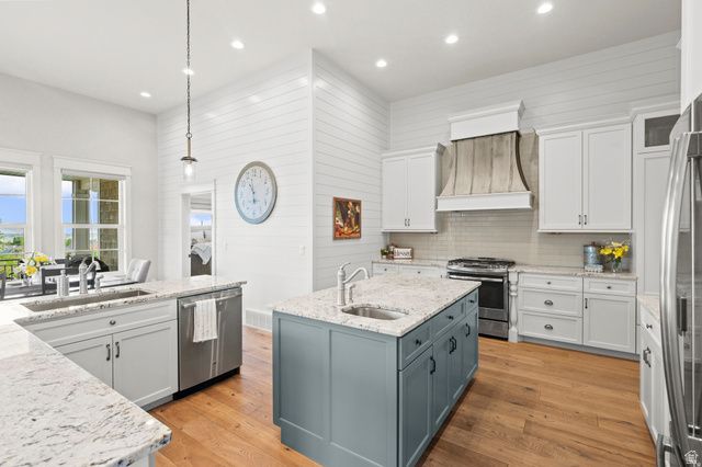 381 E 1260 S, Salem, UT 84653