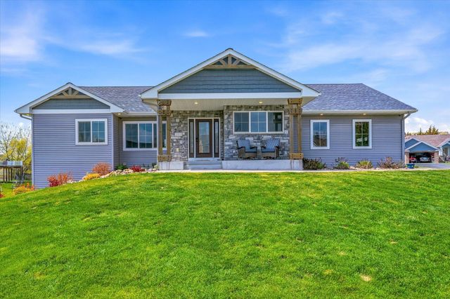 31722 Marshview Court, Lindstrom, MN 55045