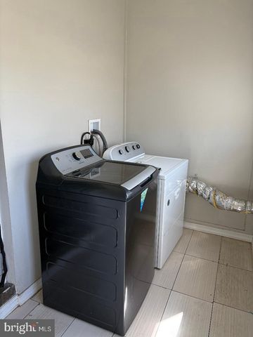 917 HIGH ST, Bethlehem, PA 18018
