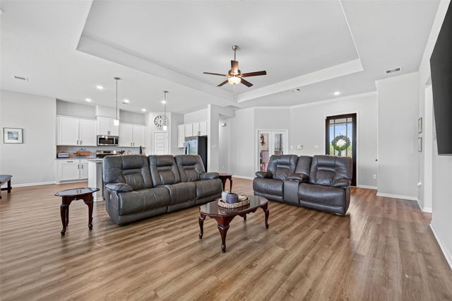 1131 Southfork Ranch Drive, Sealy, TX 77474