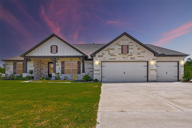 1131 Southfork Ranch Drive, Sealy, TX 77474