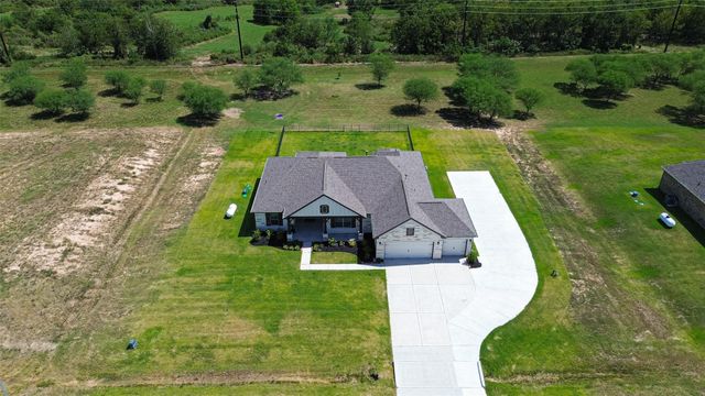 1131 Southfork Ranch Drive, Sealy, TX 77474