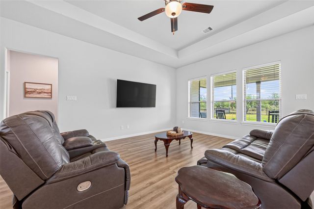 1131 Southfork Ranch Drive, Sealy, TX 77474