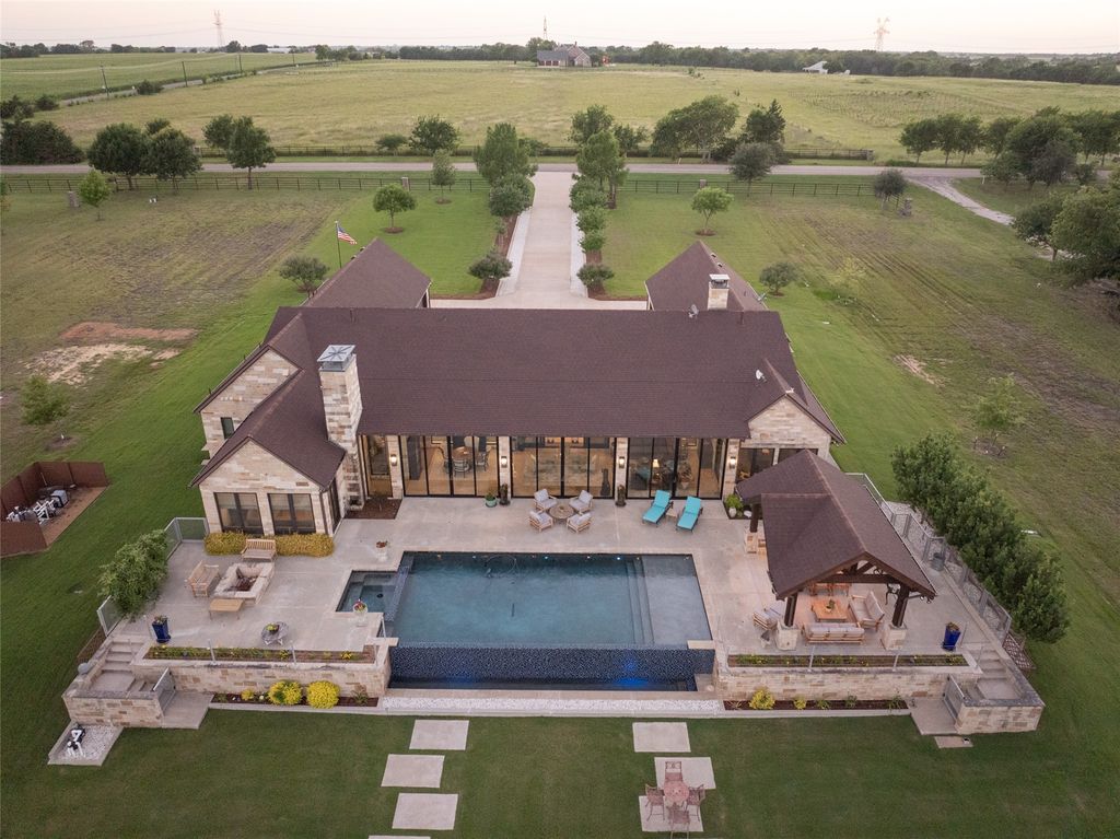 1880 Lone Star Road, Celina, TX 75009