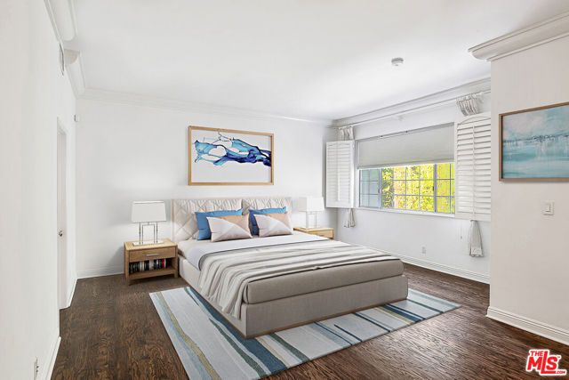 315 N Swall Drive 303, Beverly Hills, CA 90211