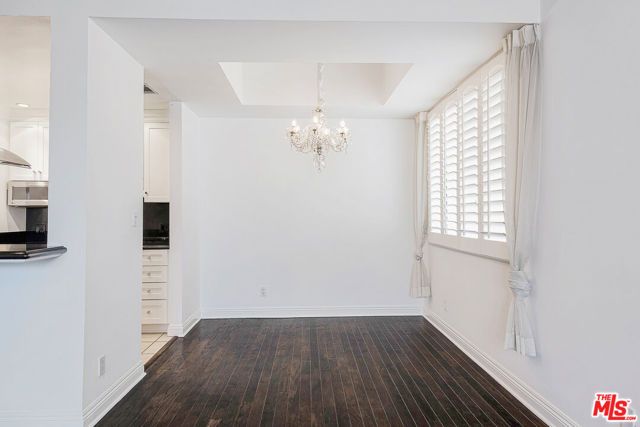 315 N Swall Drive 303, Beverly Hills, CA 90211