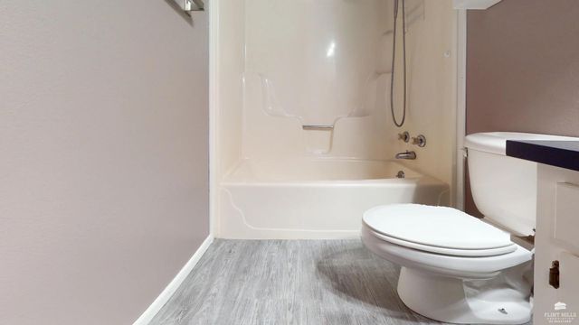 2425 Charolais Lane, Manhattan, KS 66502