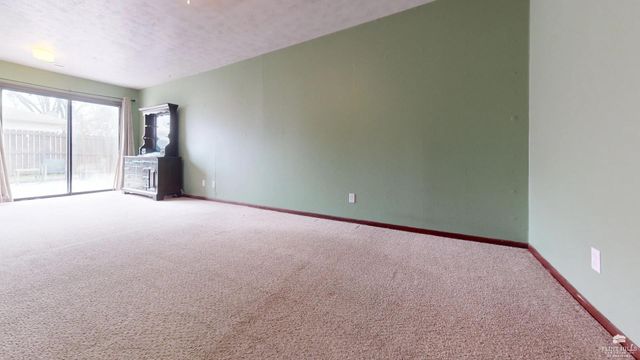 2425 Charolais Lane, Manhattan, KS 66502