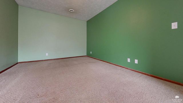 2425 Charolais Lane, Manhattan, KS 66502