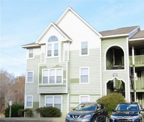 962-6 Stewarts Creek, Fayetteville, NC 28314