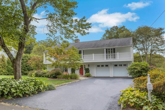 12 Lincoln Drive, New Canaan, CT 06840