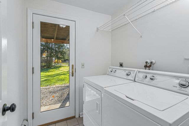 12 Lincoln Drive, New Canaan, CT 06840