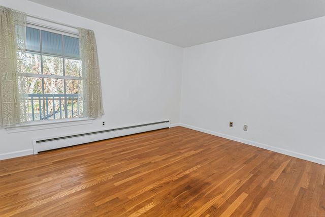 12 Lincoln Drive, New Canaan, CT 06840