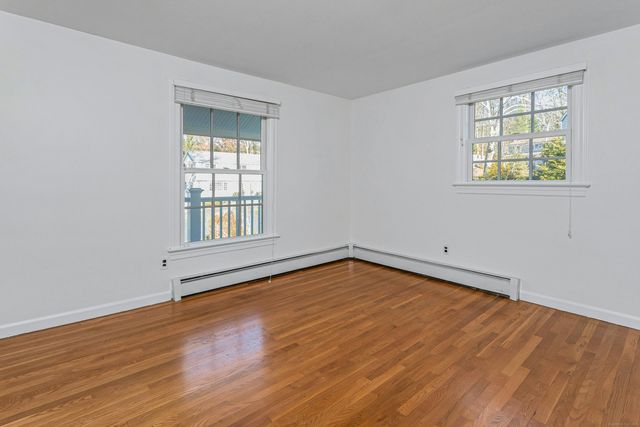 12 Lincoln Drive, New Canaan, CT 06840