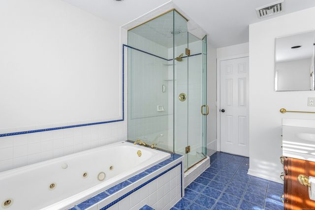 12 Lincoln Drive, New Canaan, CT 06840