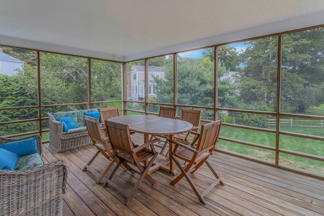 12 Lincoln Drive, New Canaan, CT 06840