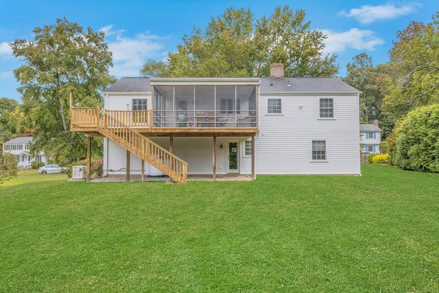 12 Lincoln Drive, New Canaan, CT 06840