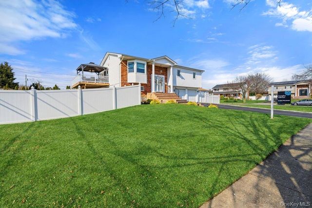 64 Marquette Drive, Smithtown, NY 11787