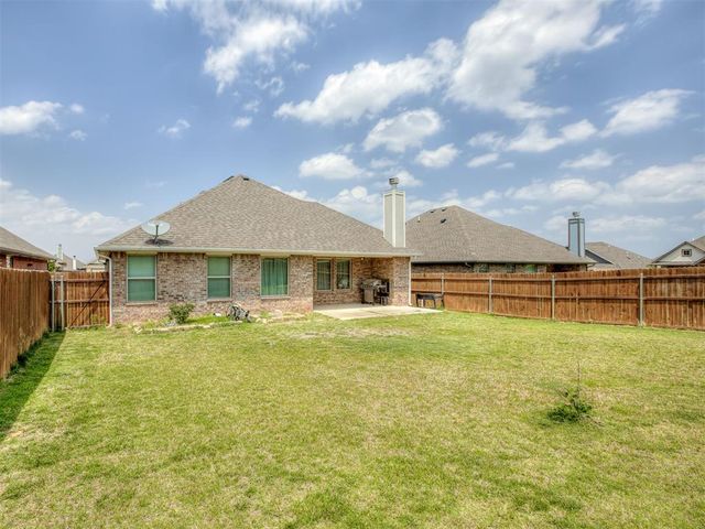9208 NW 91st Street, Yukon, OK 73099