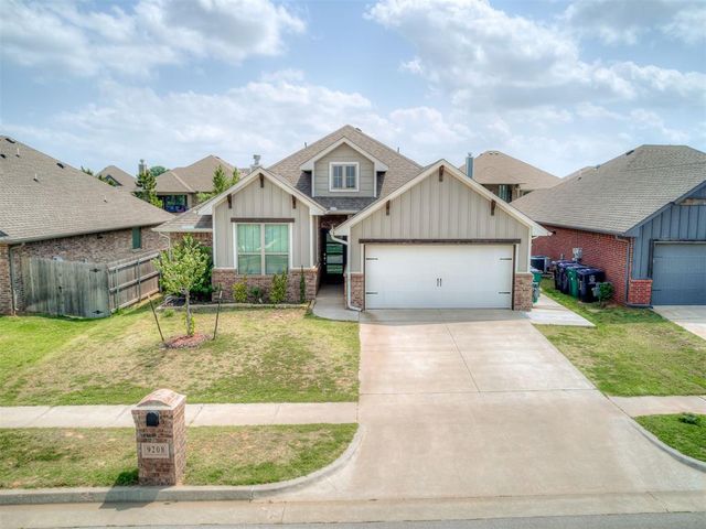 9208 NW 91st Street, Yukon, OK 73099