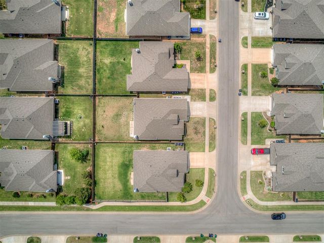 9208 NW 91st Street, Yukon, OK 73099