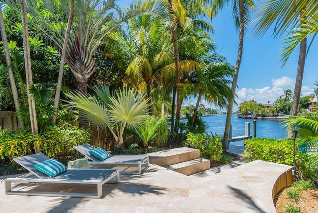 2415 Middle River Drive, Fort Lauderdale, FL 33305