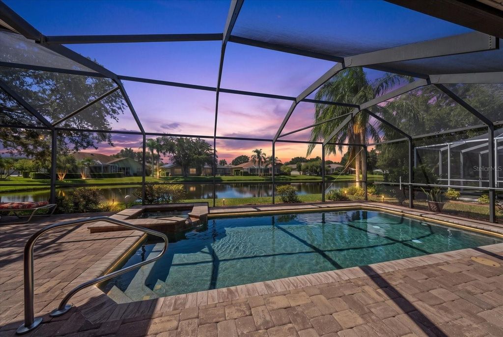 Image 4 of property listing at 1237 RAMBLING VINE COURT, New Port Richey, FL 34655