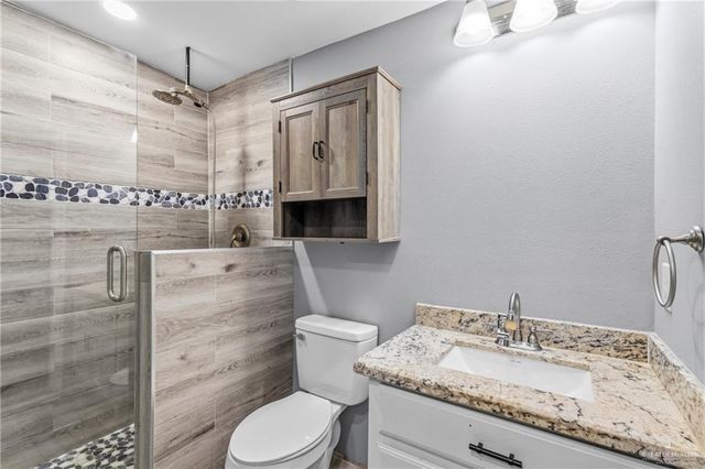 813 W Hayes Avenue, Mission, TX 78573