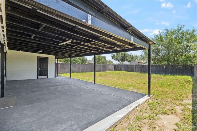813 W Hayes Avenue, Mission, TX 78573