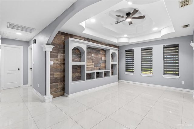 813 W Hayes Avenue, Mission, TX 78573