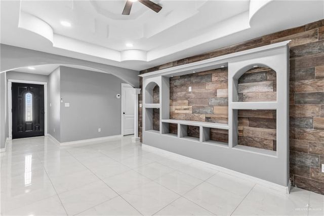 813 W Hayes Avenue, Mission, TX 78573