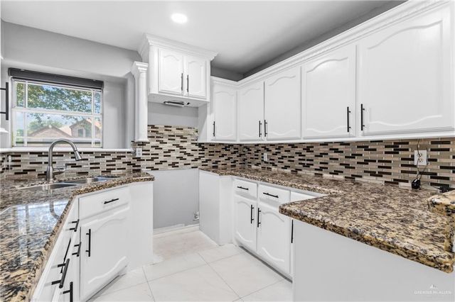 813 W Hayes Avenue, Mission, TX 78573