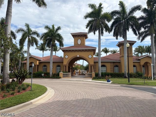 15630 Ocean Walk CIR 111, Fort Myers, FL 33908