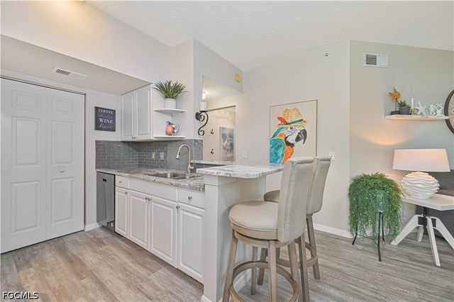 15630 Ocean Walk CIR 111, Fort Myers, FL 33908
