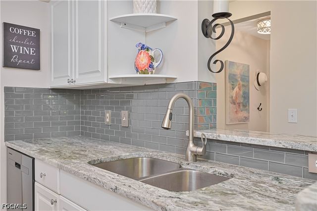 15630 Ocean Walk CIR 111, Fort Myers, FL 33908