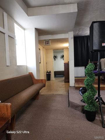2801 Arlington Avenue, St Louis, MO 63120