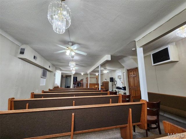 2801 Arlington Avenue, St Louis, MO 63120