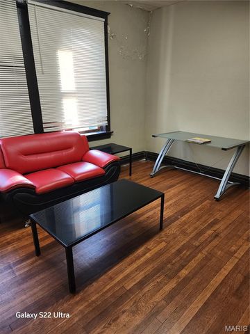 2801 Arlington Avenue, St Louis, MO 63120