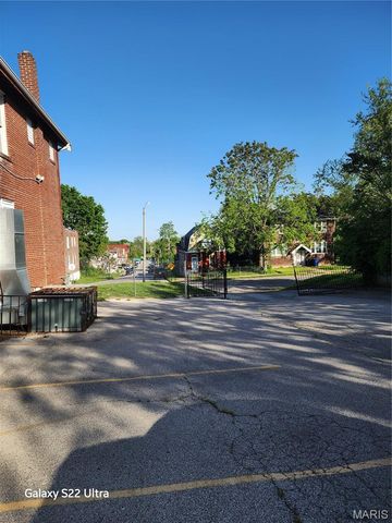 2801 Arlington Avenue, St Louis, MO 63120