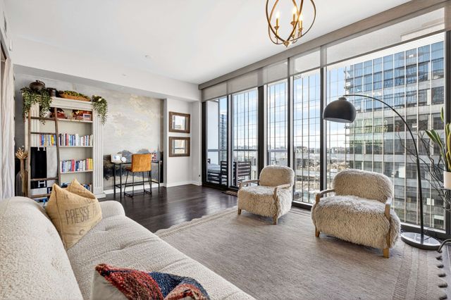 1212 Laurel St Apt 1312, Nashville, TN 37203