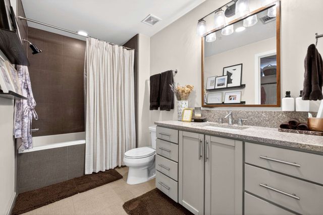 1212 Laurel St Apt 1312, Nashville, TN 37203