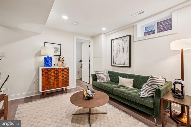 739 KENNEDY ST NE, Washington, DC 20011