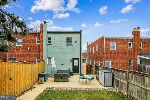 739 KENNEDY ST NE, Washington, DC 20011