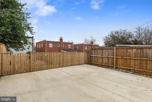 739 KENNEDY ST NE, Washington, DC 20011