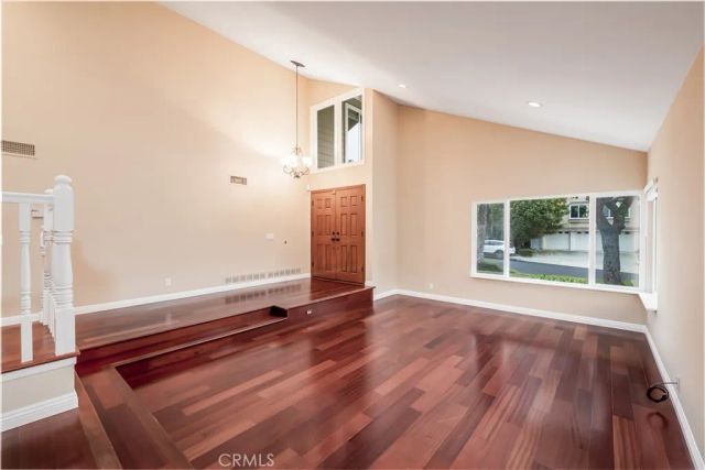 25512 Alisal Avenue, Laguna Hills, CA 92653